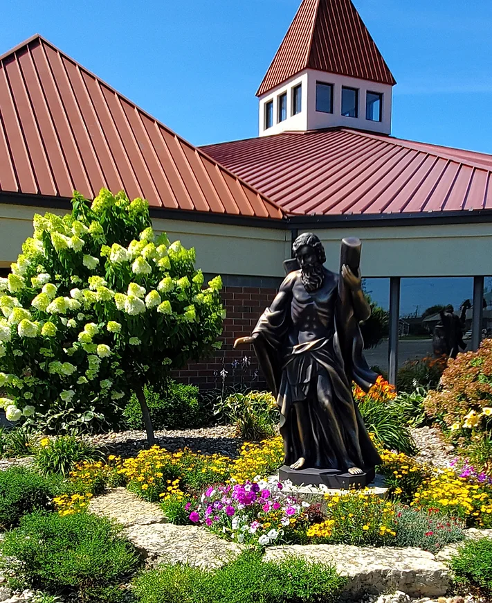 CHURCH W STATUE 2023